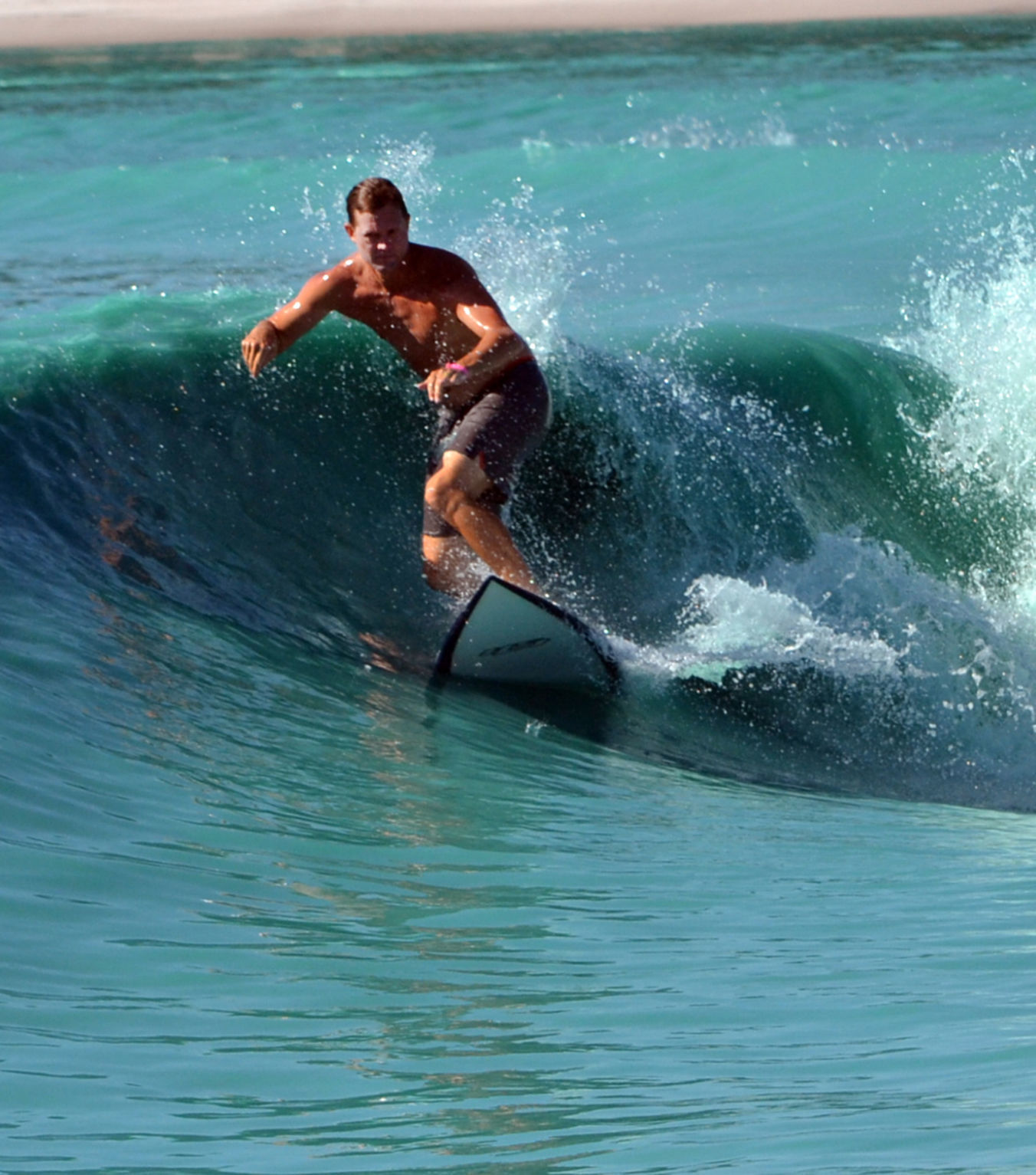 Noahsurf4.jpg